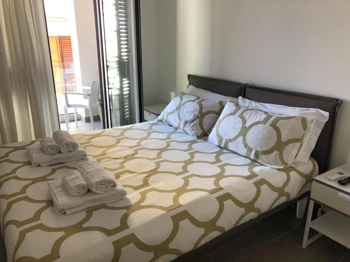 Farau B&B Messina Luaran gambar