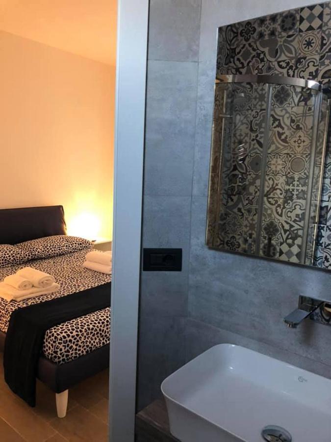 Farau B&B Messina Luaran gambar